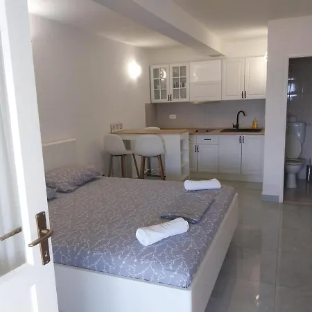 Apartments Lumbarda * Lumbarda