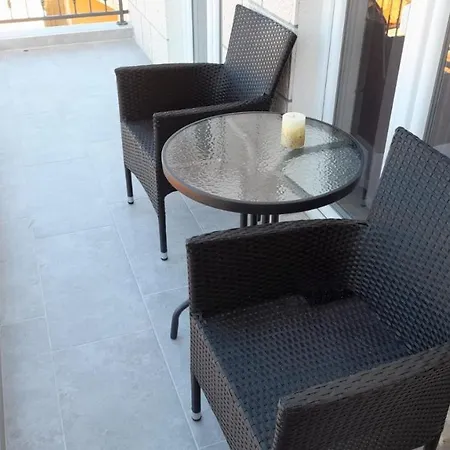 Apartments Lumbarda