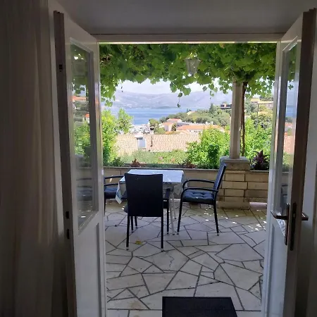 Apartments Lumbarda Lumbarda