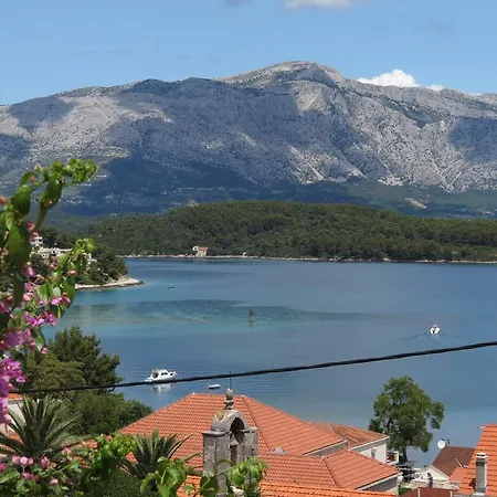 Apartment Apartments Lumbarda Lumbarda